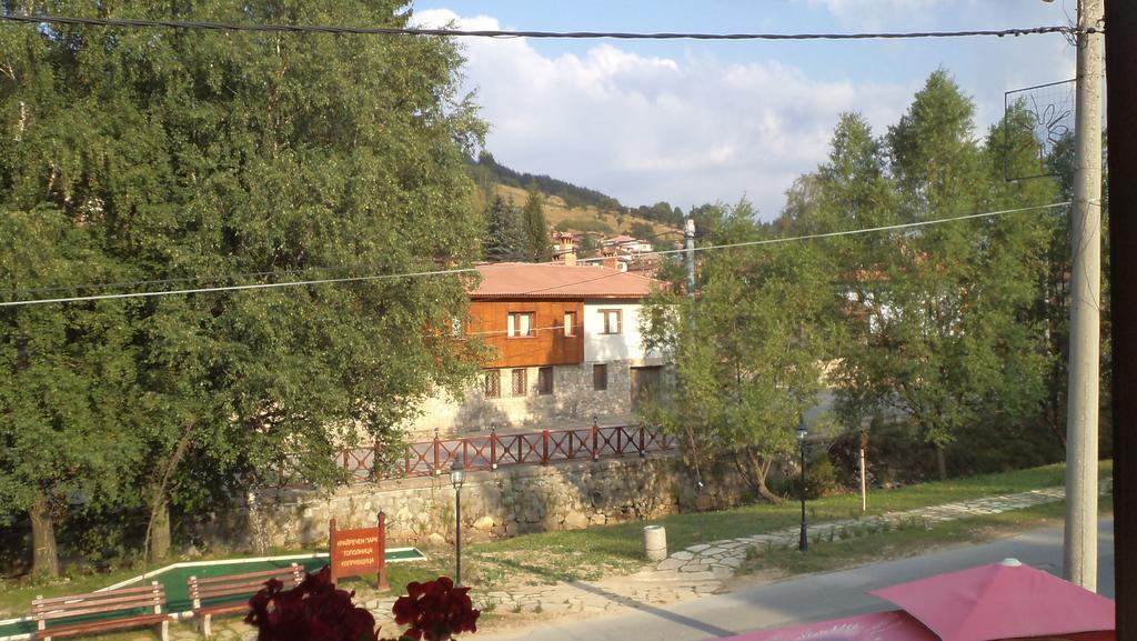 Chuchura Family Hotel Koprivștița Exterior foto