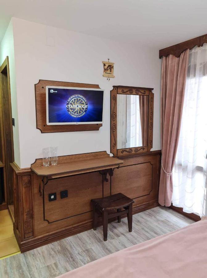 Chuchura Family Hotel Koprivștița Exterior foto
