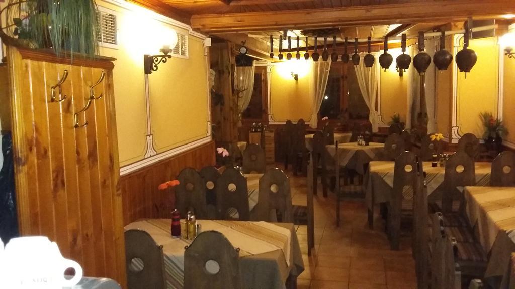 Chuchura Family Hotel Koprivștița Exterior foto